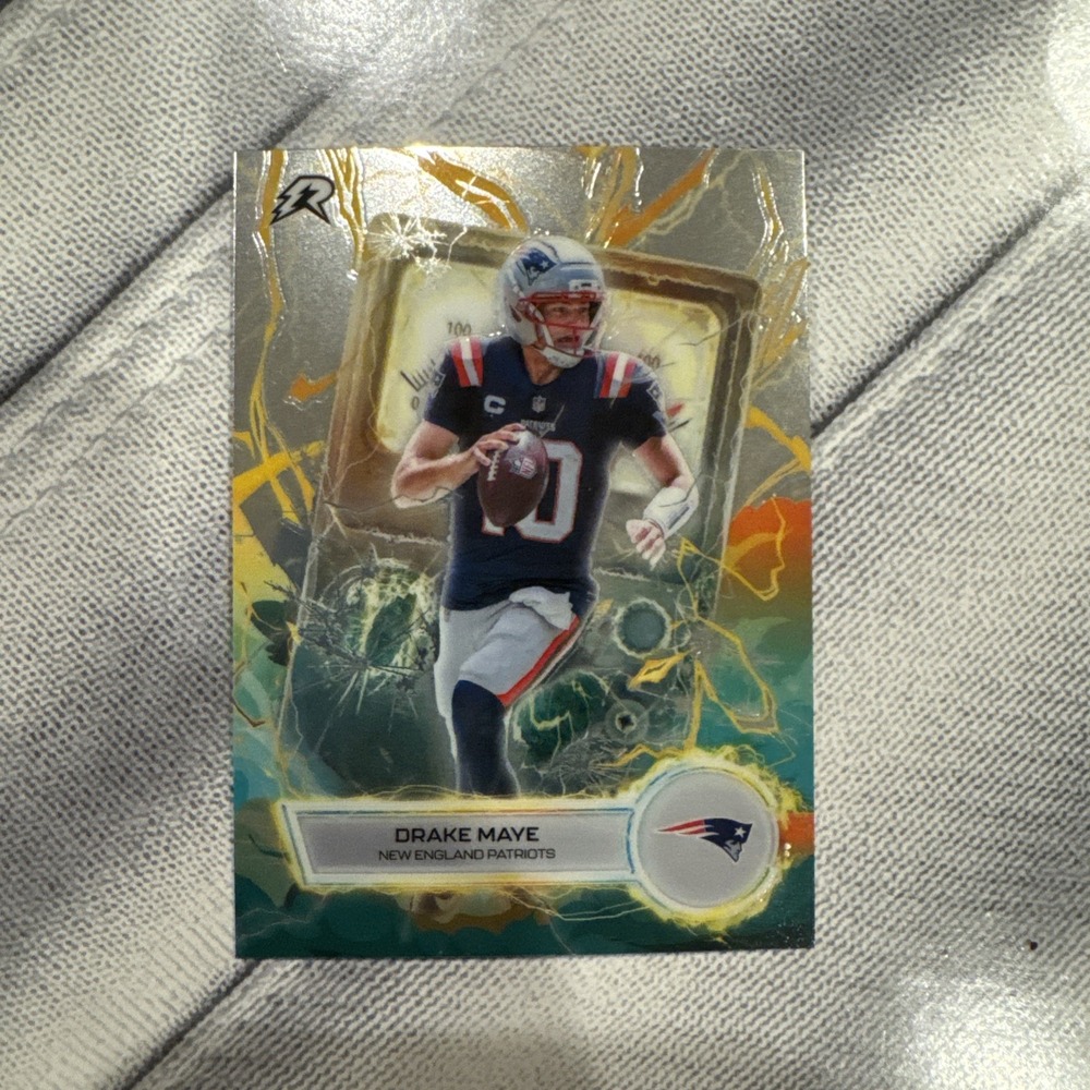 Drake Maye Voltaic Refractor VT-17 New England Patriots 2025 Topps Resurgence